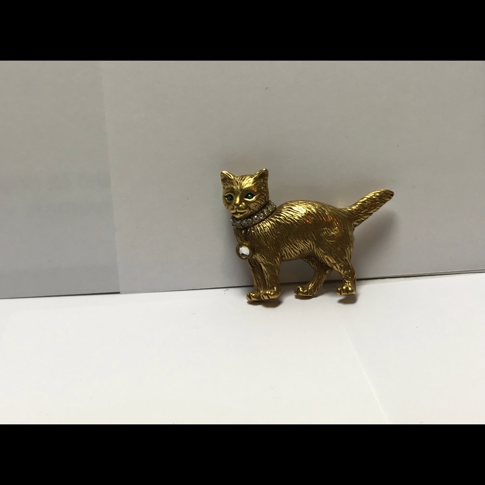 Vintage Cat Brooch - Gold Tone